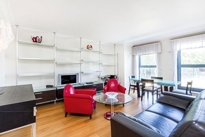 2 Bedroom Flat To Rent In Chelsea Gate, Ebury Bridge Road, London, SW1W