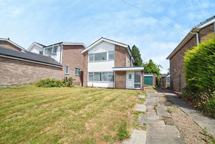 3 Bedroom Detached House For Sale In Dovedale Crescent, Belper, DE56