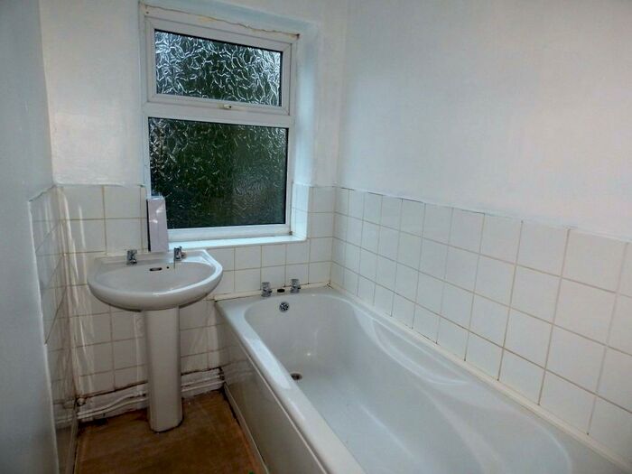 3 Bedroom Semi-Detached House To Rent In Cherry Tree Lane, Great Moor, Stockport, SK2