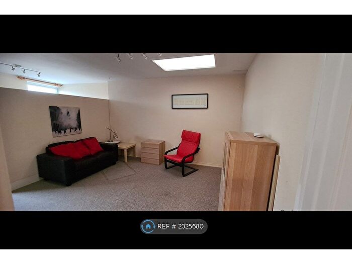 1 Bedroom Flat To Rent In Shelford Road, Radcliffe-On-Trent, Nottingham, NG12