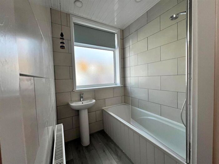 3 Bedroom Terraced House To Rent In Clarence Road, Southsea, Hampshire, PO5