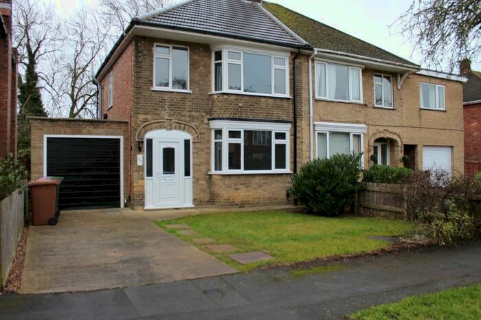 3 Bedroom Semi-Detached House To Rent In Sallows Road, Peterborough, Cambridgeshire, PE1