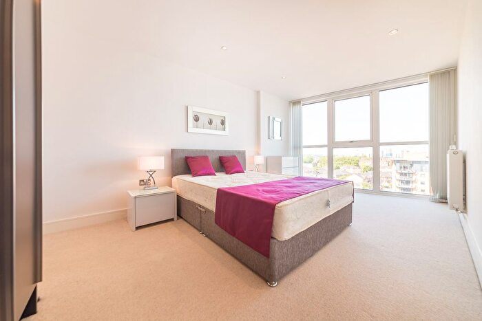 2 Bedroom Flat To Rent In Admirals Tower, Dowells Street, London, SE10
