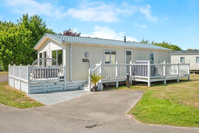 2 Bedroom Park Home For Sale In Mill Road, Burgh Castle, Great Yarmouth, NR31