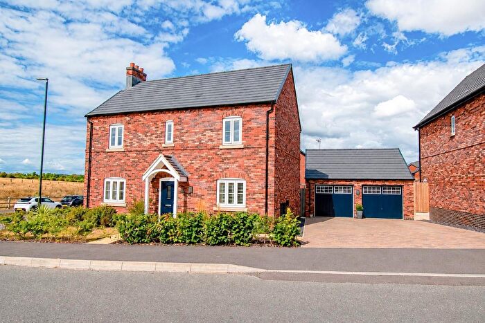 4 Bedroom Detached House For Sale In Woods Drive, Swanwick, Alfreton, DE55
