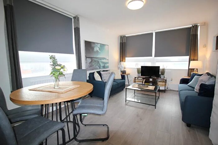 2 Bedroom Flat For Sale In Harrowby Street, Marylebone, London, W1H