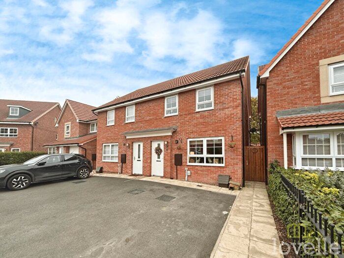 3 Bedroom Semi-Detached House To Rent In Pius Avenue, North Hykeham, LN6