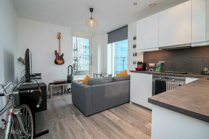 Studio To Rent In Duncansby House, Prospect Place, Cardiff Bay, CF11