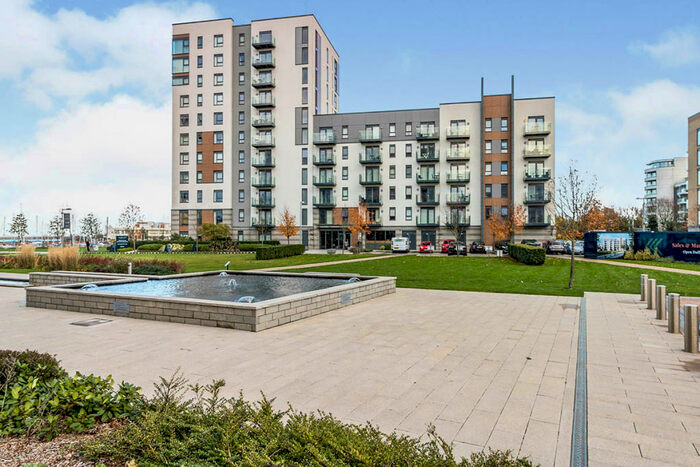 1 Bedroom Flat To Rent In Marina Heights, Pearl Lane, Gillingham, Kent, ME7