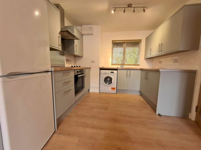 3 Bedroom Flat To Rent In Morleys Place, High Street, Sawston, CB22