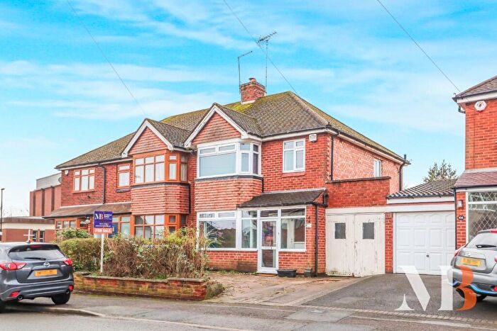 3 Bedroom Semi Detached House For Sale In Knoll Drive, Styvechale, Coventry, West Midlands, CV3