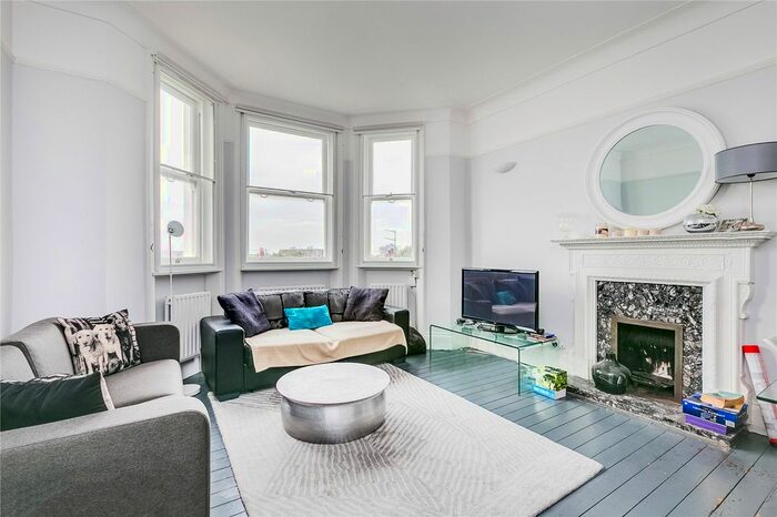 2 Bedroom Flat To Rent In Trebovir Road, Earls Court, SW5