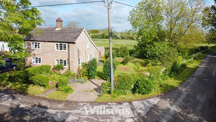 2 Bedroom Semi-Detached House For Sale In Farlesthorpe, Alford, LN13