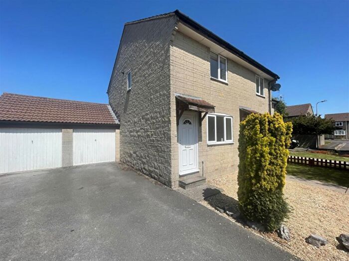 2 Bedroom End Of Terrace House To Rent In Staples Green, Weston-Super-Mare, BS22