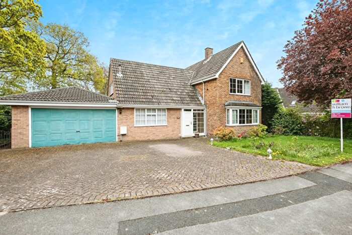 4 Bedroom Detached House For Sale In Meadow Way, Ackworth, Pontefract, WF7