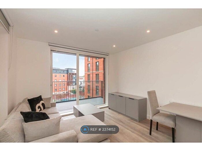 1 Bedroom Flat To Rent In The Barker, Birmingham, B4