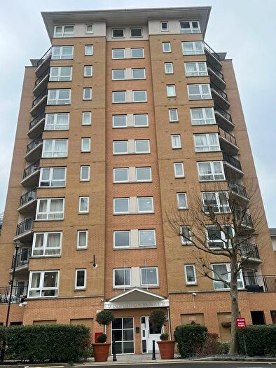 4 Bedroom Flat To Rent In Wingfield Court, Newport Aveue, Canary Wharf, E14