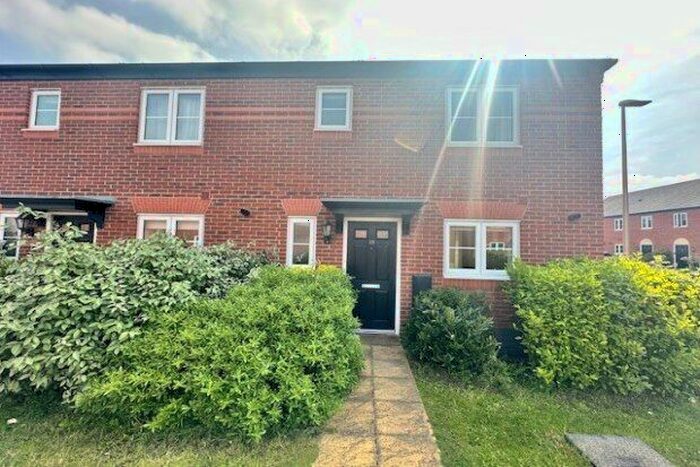 3 Bedroom Mews To Rent In Harecastle Way, Sandbach, CW11