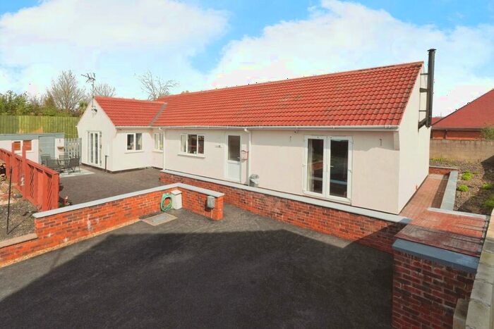 2 Bedroom Detached Bungalow For Sale In Town Street, Pinxton, Nottingham, NG16