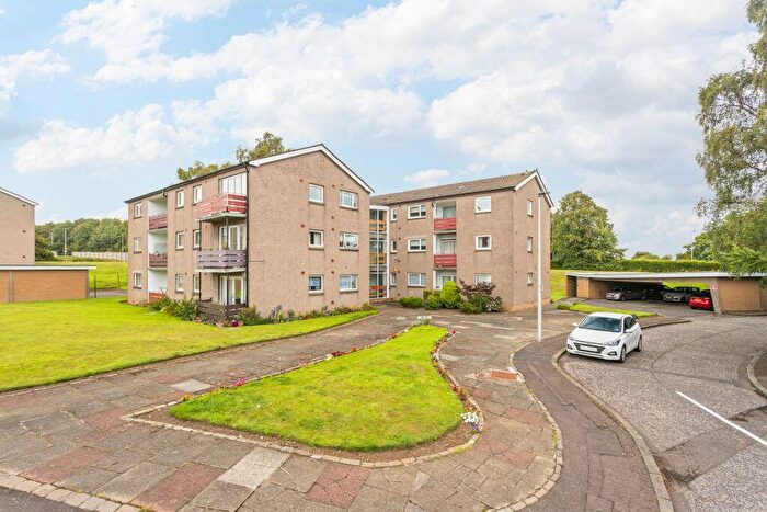 2 Bedroom Flat For Sale In / West Craigs Crescent, Edinburgh, EH12
