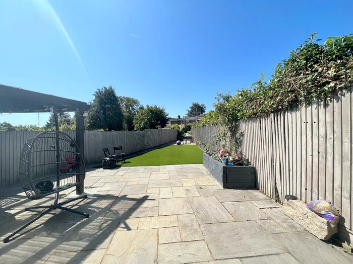 4 Bedroom House To Rent In Upper Belmont Road, Chesham, HP5