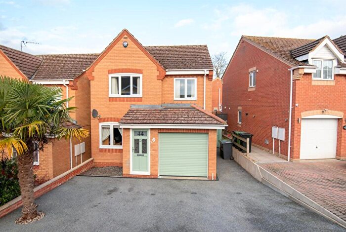 3 Bedroom Detached House For Sale In Evesham Close, Wellingborough, NN8