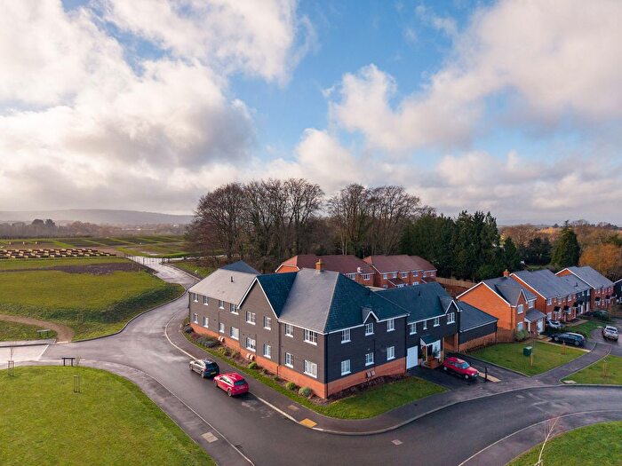 2 Bedroom Flat For Sale In Nursery Rise, Thakeham, RH20