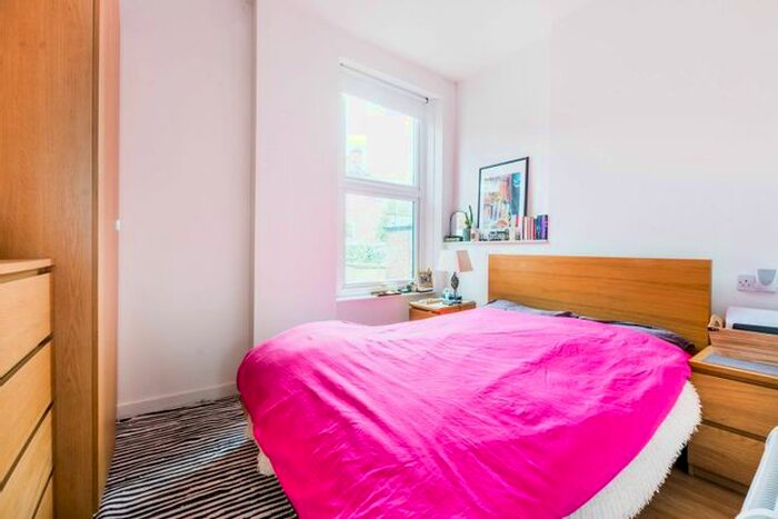 1 Bedroom Flat To Rent In Archway Road, Highgate, London, N6