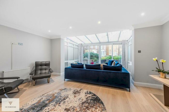 4 Bedroom End Of Terrace House To Rent In Harley Road, Primrose Hill, London, NW3