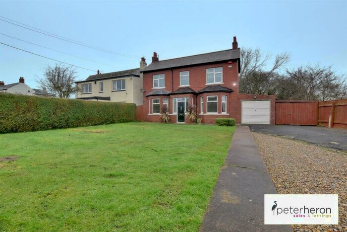 3 Bedroom Detached House To Rent In Moor Lane, Sunderland, SR6