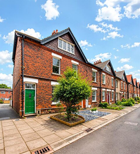 4 Bedroom End Of Terrace House For Sale In St. Pauls Road, Derby, DE1