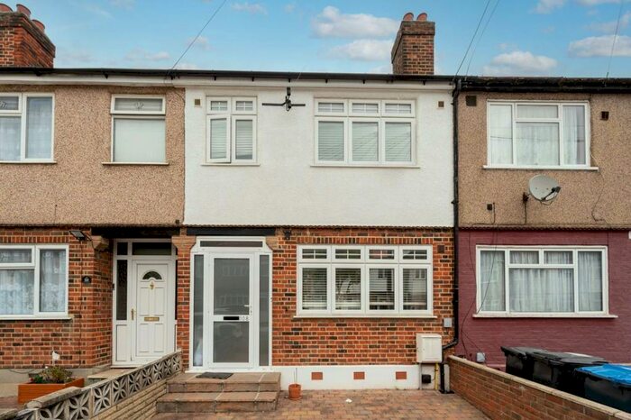 5 Bedroom Terraced House To Rent In Kynaston Avenue, Croydon, Thornton Heath, CR7