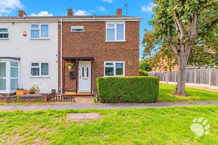 3 Bedroom End Of Terrace House For Sale In Church Road, Basildon, SS16