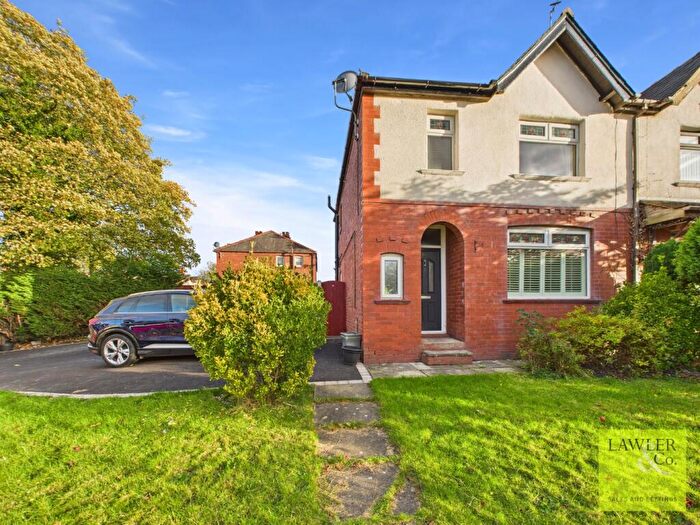 3 Bedroom Semi Detached House For Sale In Higher Bents Lane, Bredbury, Stockport, Cheshire, SK6