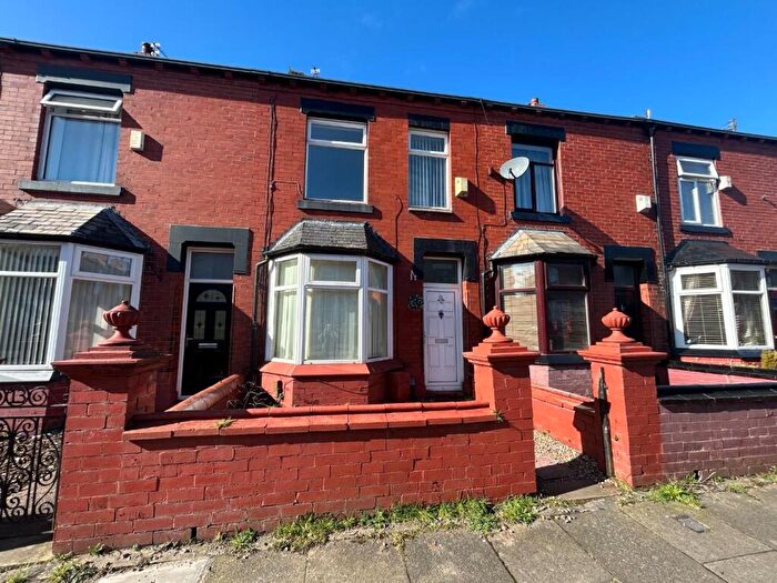 3 Bedroom Terraced House To Rent In Kenwood Road, Boundry Park, Oldham, OL1