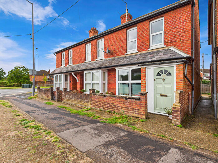 3 Bedroom End Of Terrace House For Sale In Wycombe Road, Marlow, Buckinghamshire, SL7