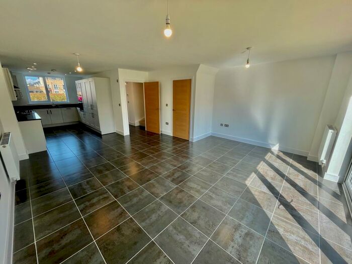 4 Bedroom SemiDetached House To Rent In Hopton Way, Lansdown, BA1