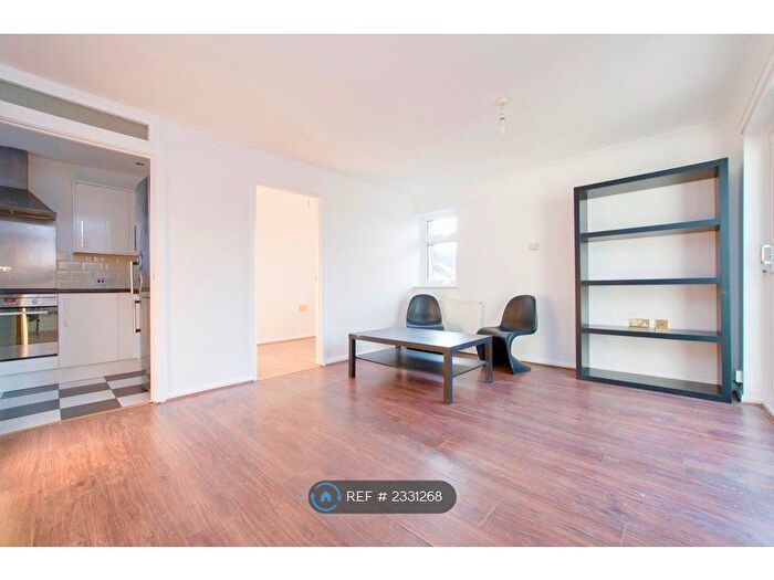 2 Bedroom Flat To Rent In Cherry Close, London, E17