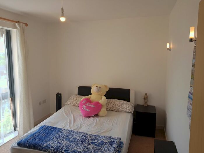 2 Bedroom Flat To Rent In Goddard Drive, Bushey, WD23