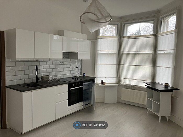 1 Bedroom Flat To Rent In The Avenue, Southampton, SO17