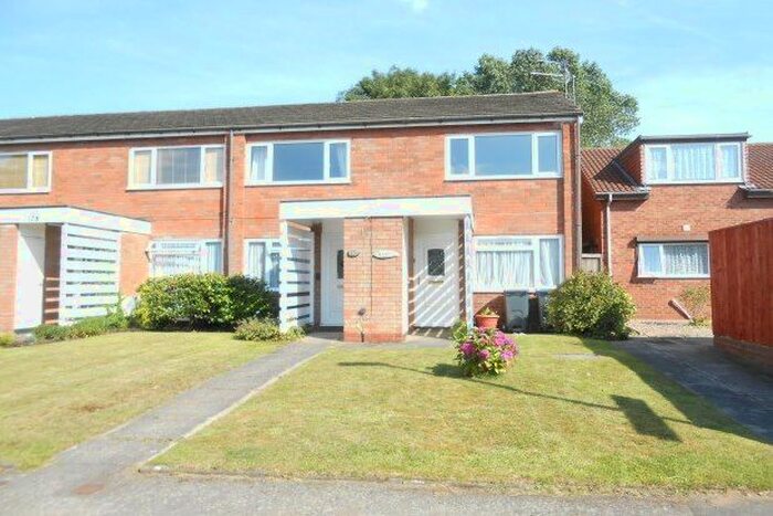 2 Bedroom Maisonette To Rent In Somerton Drive, Birmingham, B23