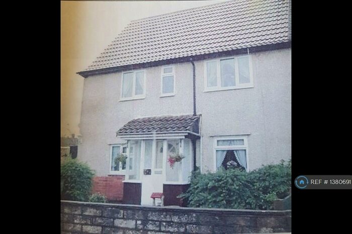 3 Bedroom Semi-Detached House To Rent In Forest Road, Mansfield, NG21