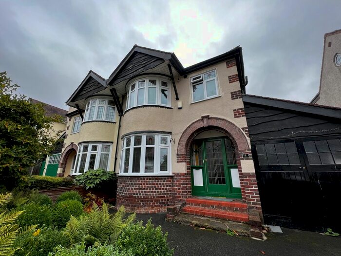 3 Bedroom Semi-Detached House To Rent In Tudor Crescent, Wolverhampton, WV2