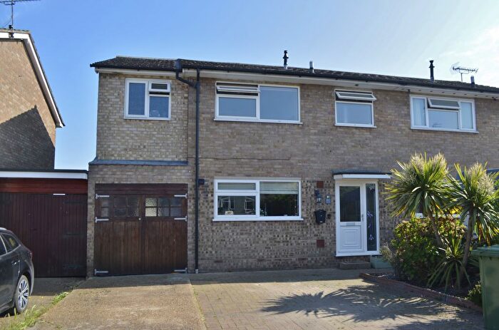 4 Bedroom Semi-Detached House For Sale In Meadowlands, Kirton, IP10