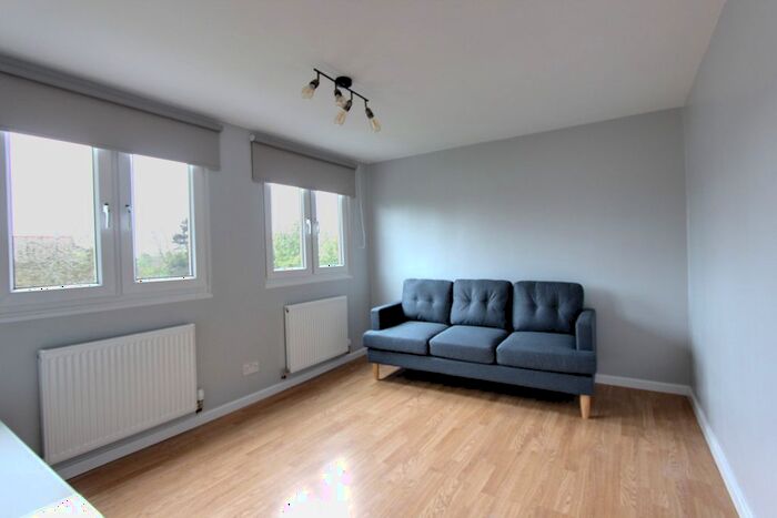 1 Bedroom Flat To Rent In Woodside Lane, Woodside Park, Woodside Park, N12