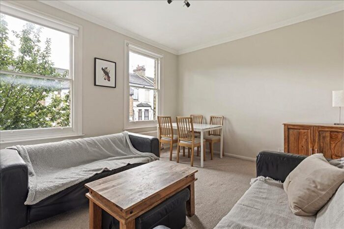 3 Bedroom Flat For Sale In Averill Street, Hammersmith, London, W6