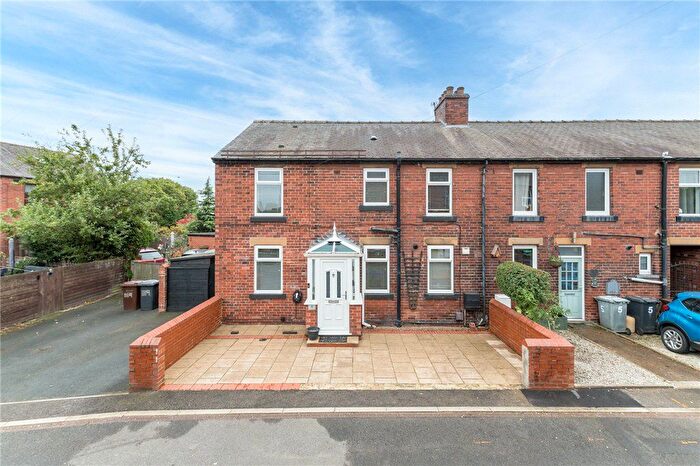4 Bedroom End Terrace House For Sale In Armitage Buildings, Dewsbury, West Yorkshire, WF12