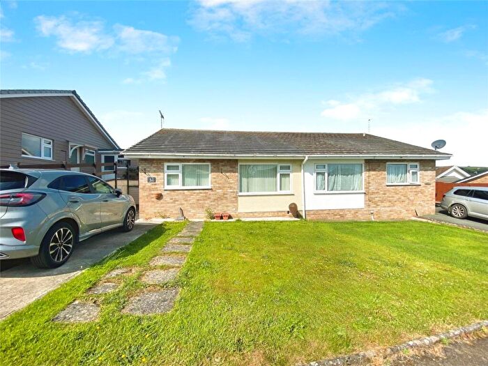 2 Bedroom Bungalow For Sale In Heol Y Graig, Aberporth, Cardigan, Ceredigion, SA43