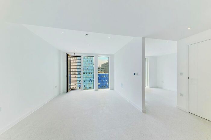 1 Bedroom Flat To Rent In Bouchon Point, The Silk District, E1