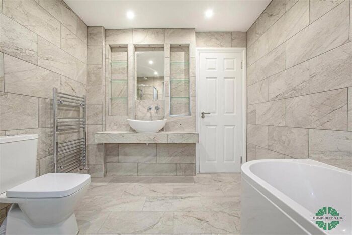 4 Bedroom Terraced House To Rent In Carlton Road, Walthamstow, E17